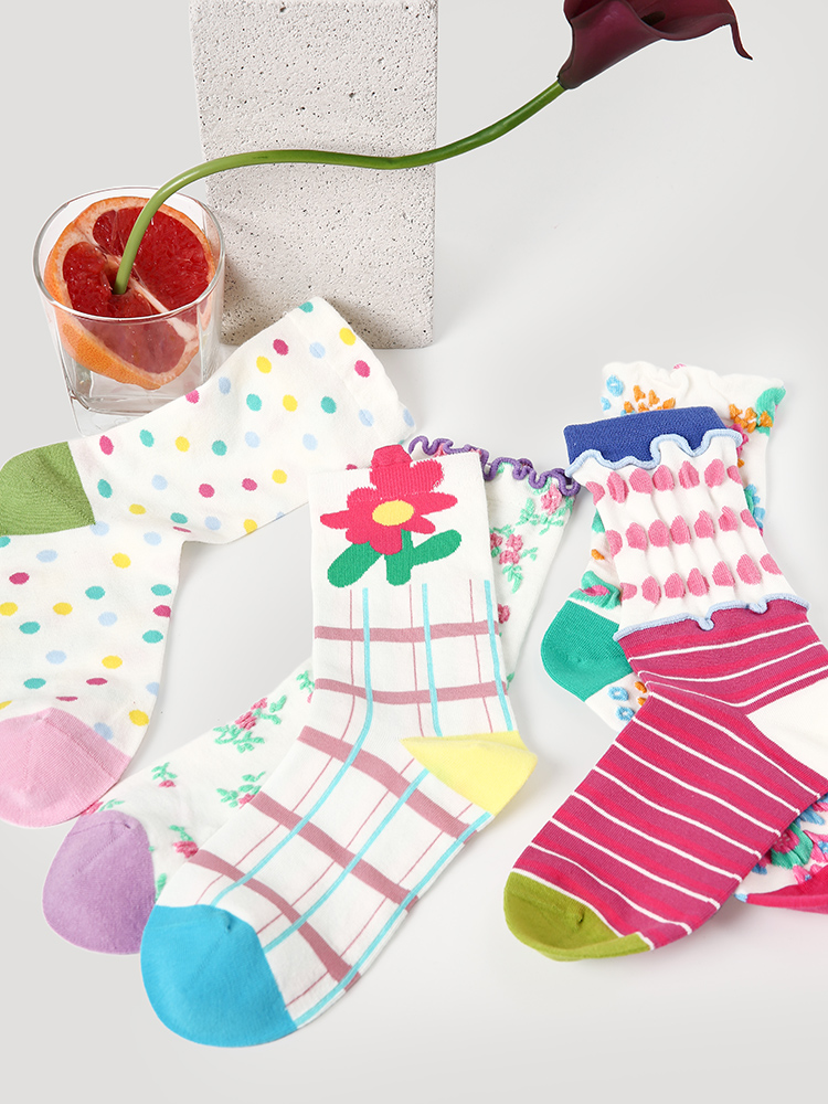 LL Socks Women Crew Socks Dew Flower Reflection Polka Dot Embossed Flower Socks 5 Pairs