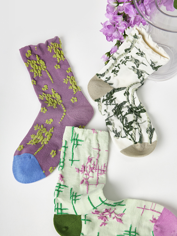 LL Socks Women Crew Socks Vintage Spring Vibes creative Embossed Socks 5 Pairs