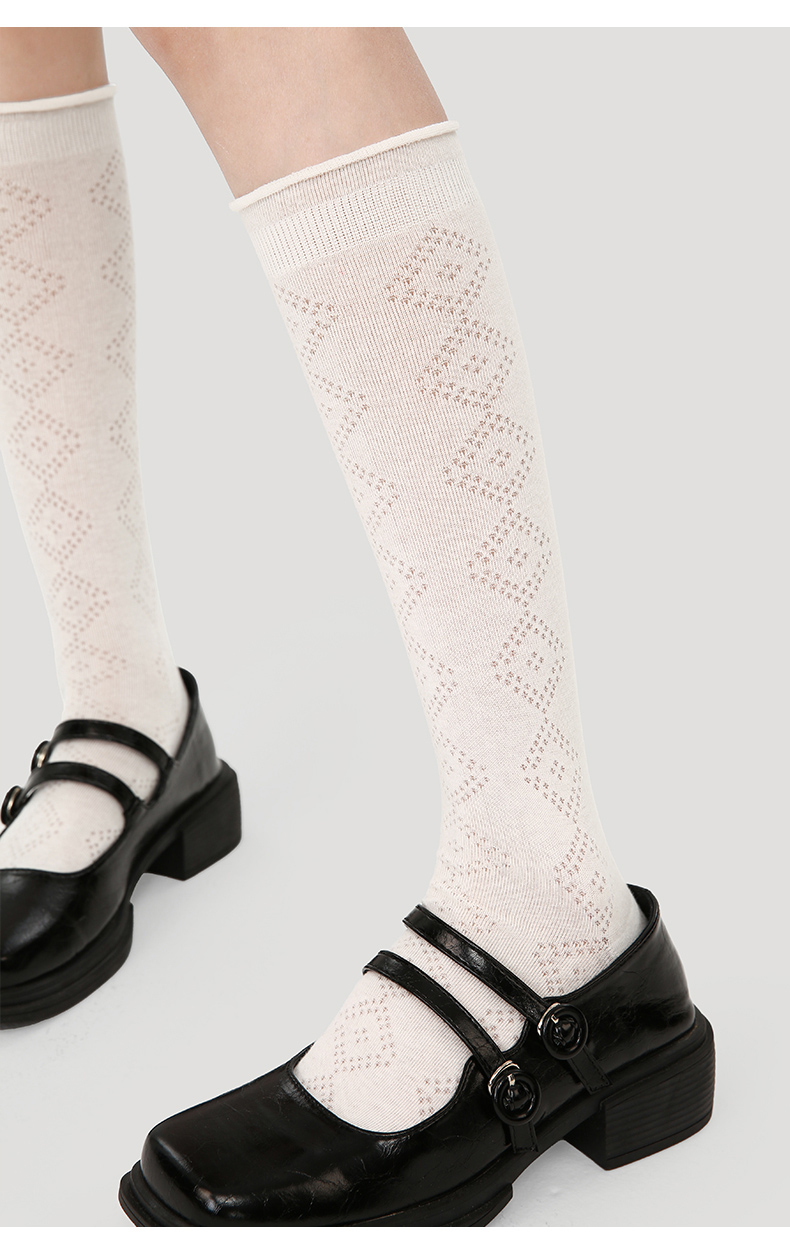 LL Socks Women White Crew Socks Passing Time Solid Color Plaid Socks 1 Pairs
