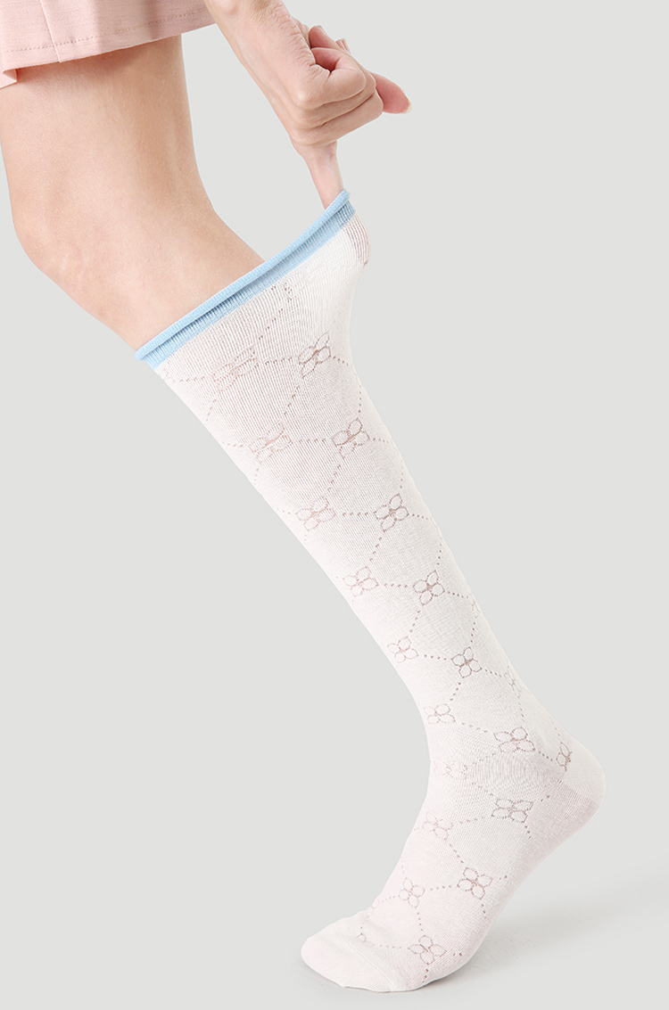 LL Socks Women White Knee High Socks Graceful Sunset White Floral Pattern Socks 1 Pairs