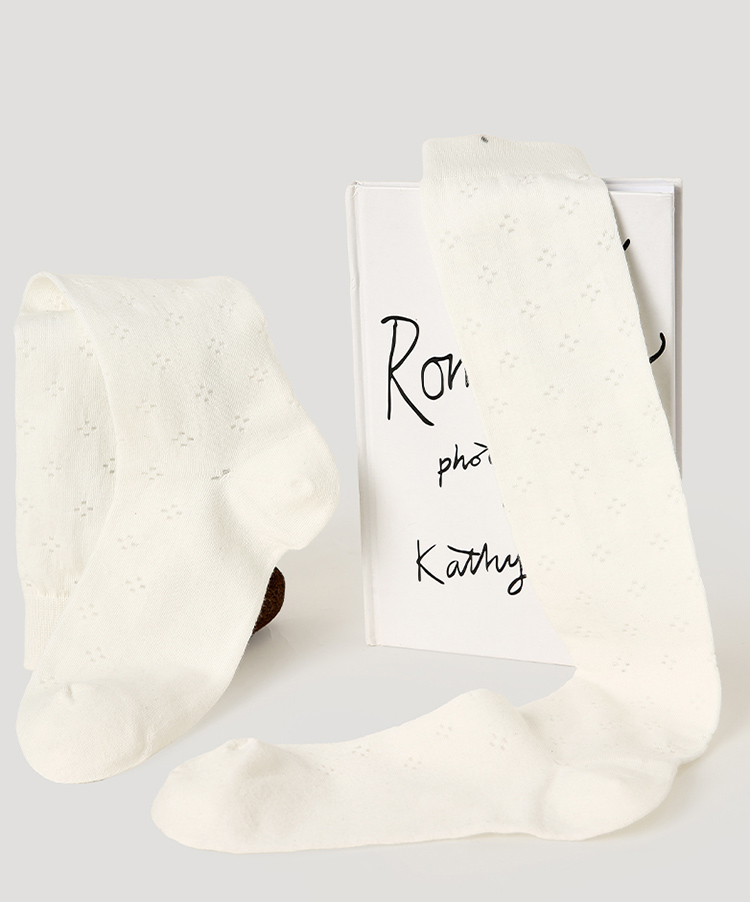 LL Socks Women White Knee High Socks Under the Cold Moonlight Skirt Matching Calf Socks 1 Pairs
