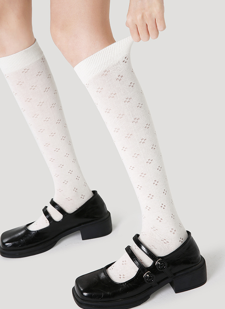 LL Socks Women White Knee High Socks Under the Cold Moonlight Skirt Matching Calf Socks 1 Pairs