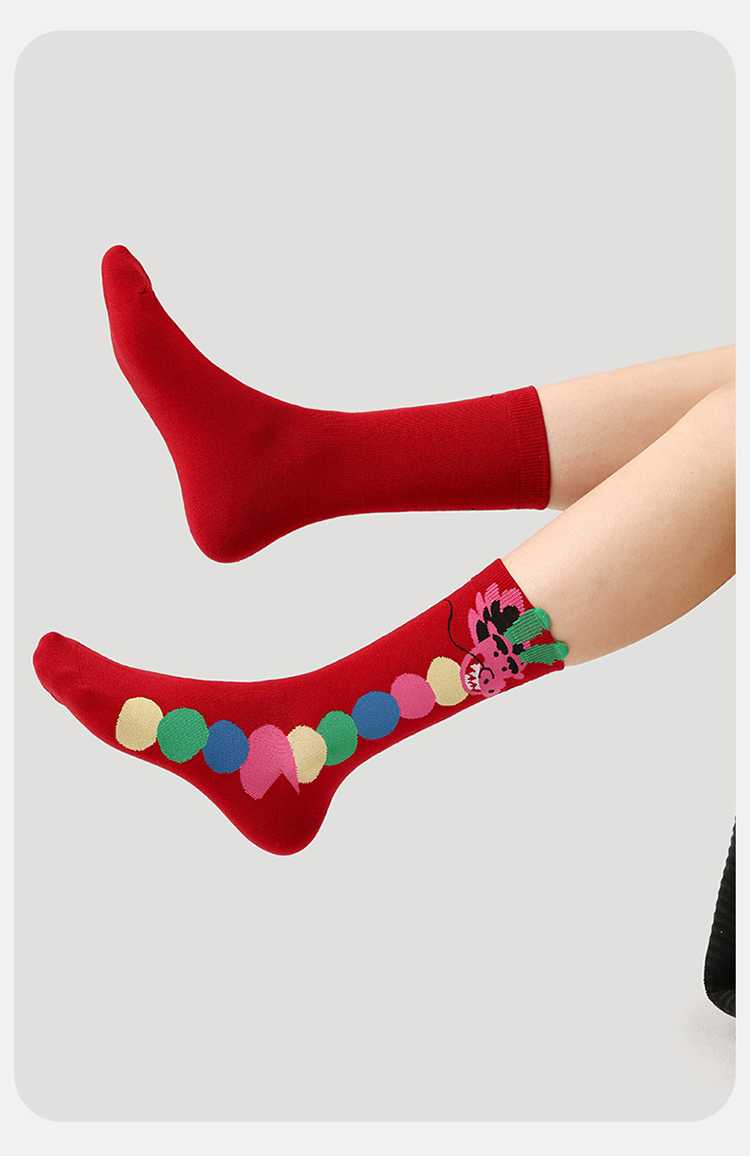 LL Socks WomenCrew Socks The Dragon Returns Red Animal Colorful Socks 3 Pairs