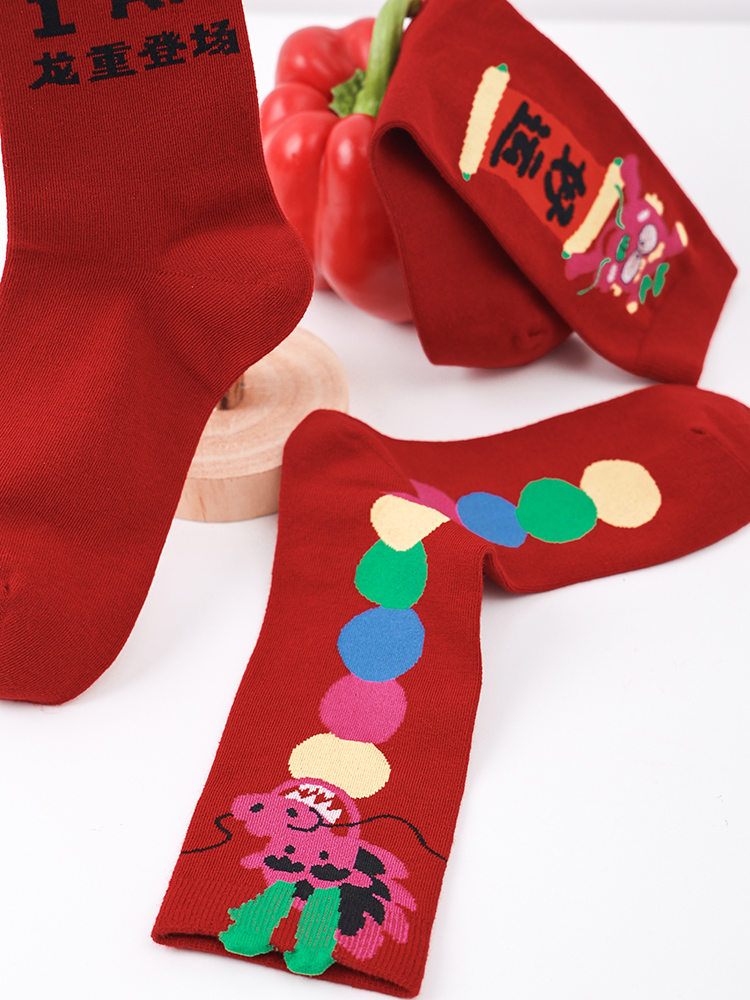 LL Socks WomenCrew Socks The Dragon Returns Red Animal Colorful Socks 3 Pairs