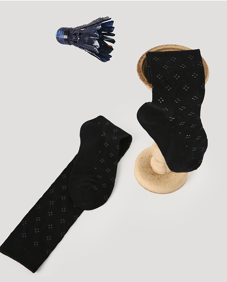 LL Socks Women Black Knee High Socks Twilight Beach Fashion Embroidered Socks 1 Pairs