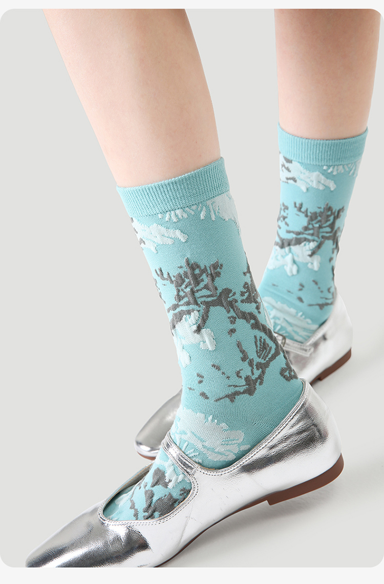 LL Socks Women Crew Socks Butterflies in Bamboo Grove Plant Embroidered Embossed Socks 5 Pairs