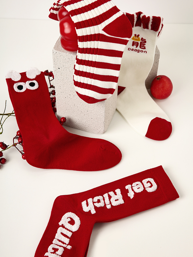 LL Socks Women Crew Socks Happy Dragon Red Animal Socks 5 Pairs