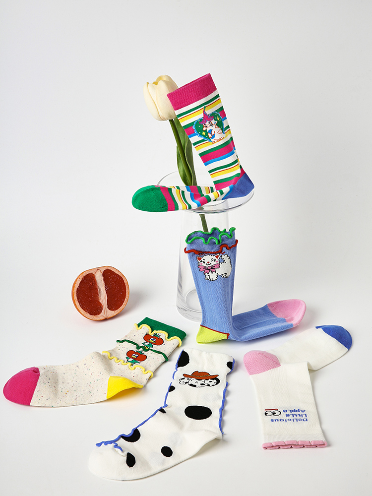 LL Socks Women Crew Socks Happy Notes Cute Cartoon Stripes Socks 5 Pairs