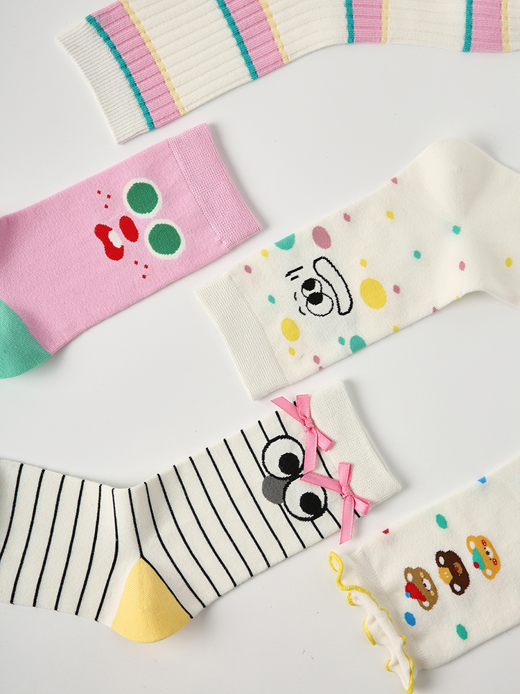 LL Socks Women Crew Socks Interesting Cute Expectations Colourful Socks 5 Pairs