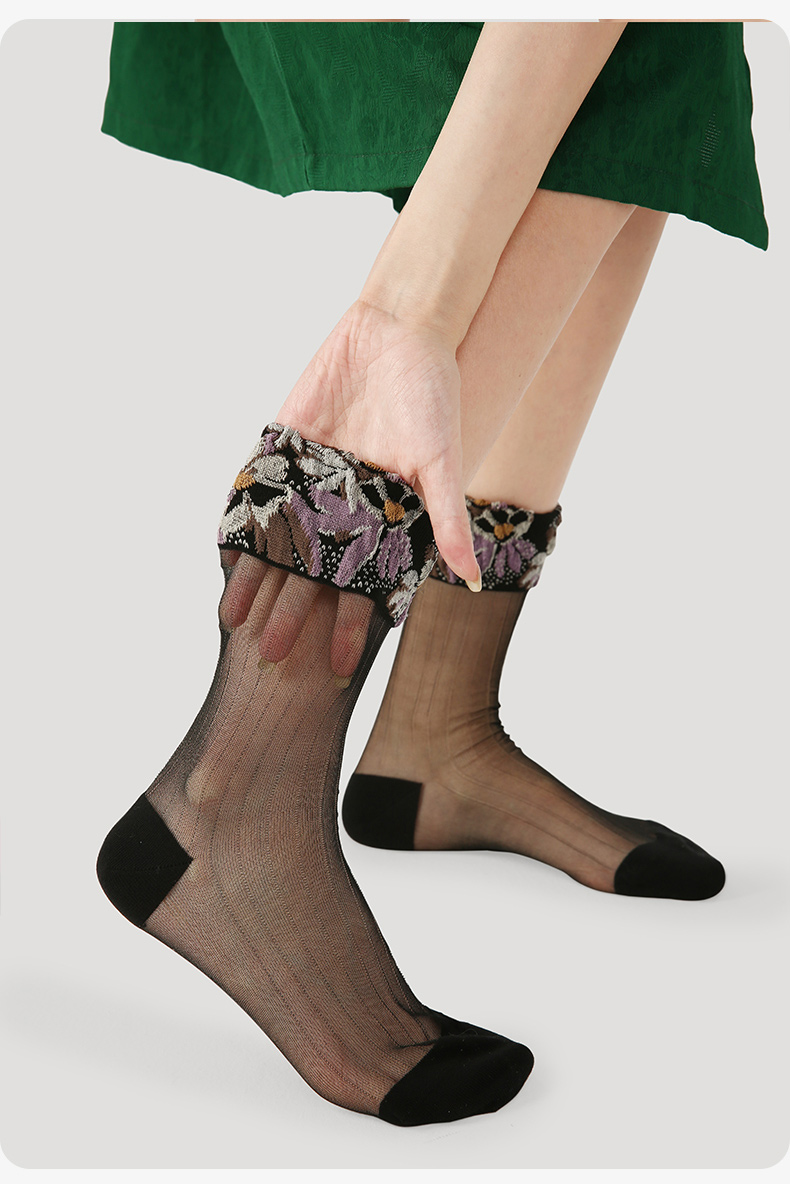 LL Socks Women Crew Socks River Tilts Moon Sets Retro Embroidered Embossed Flower Socks 5 Pairs