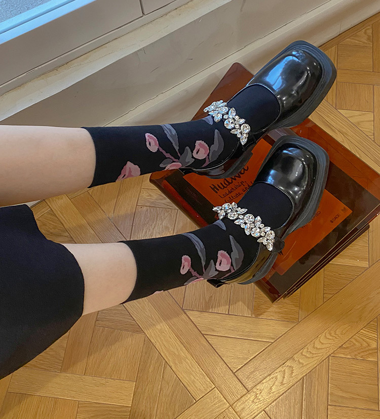 LL Socks Women Crew Socks Vintage Flowers Embroidered Floral Pattern Socks 3 Pairs