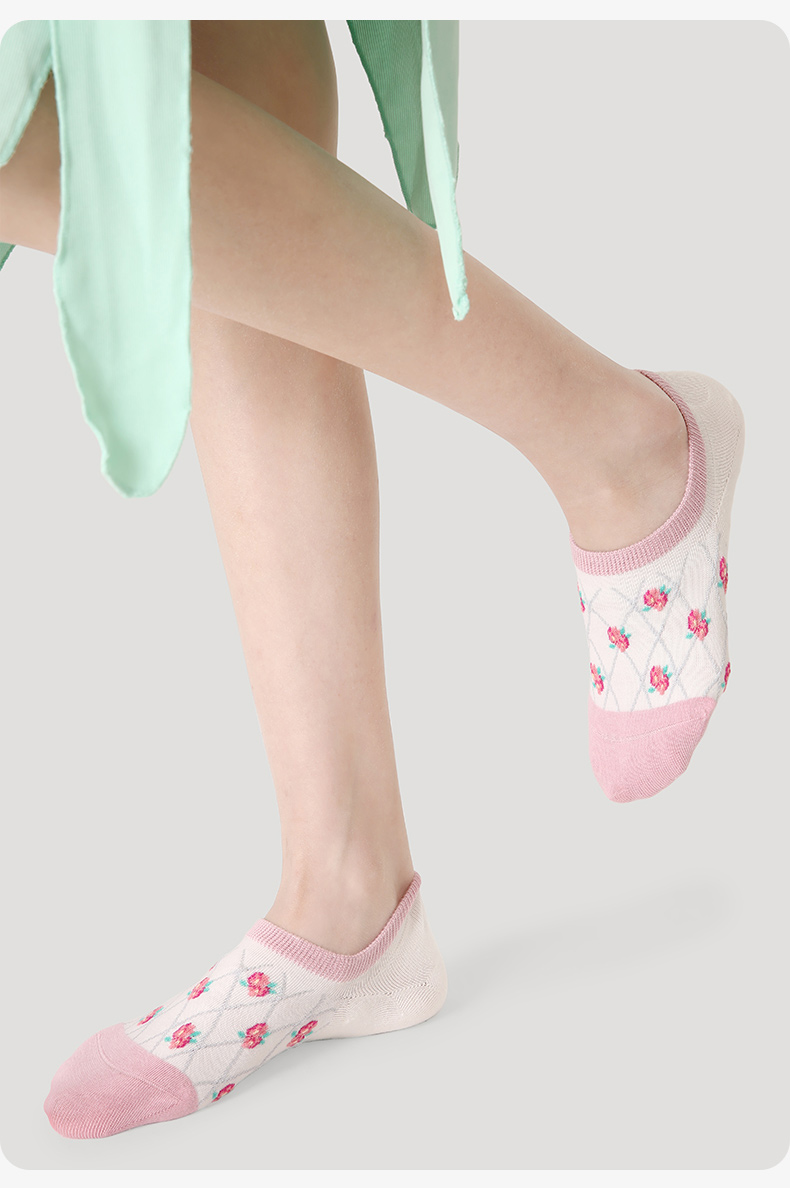 LL Socks Women Low Rise Socks Rose Manor Retro Embossed Flower Socks 5 Pairs