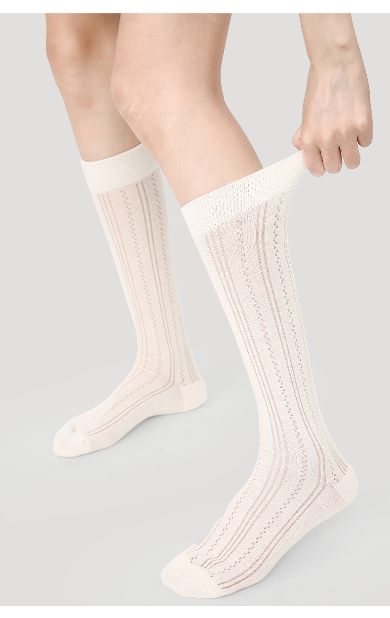 LL Socks Women White Crew Socks Pure as the Moon Best girlfriend Solid Color Socks 1 Pairs