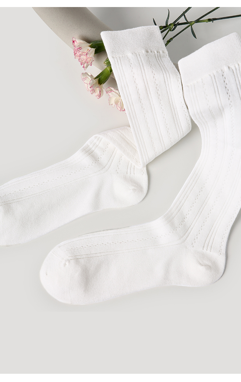 LL Socks Women White Crew Socks Pure as the Moon Best girlfriend Solid Color Socks 1 Pairs