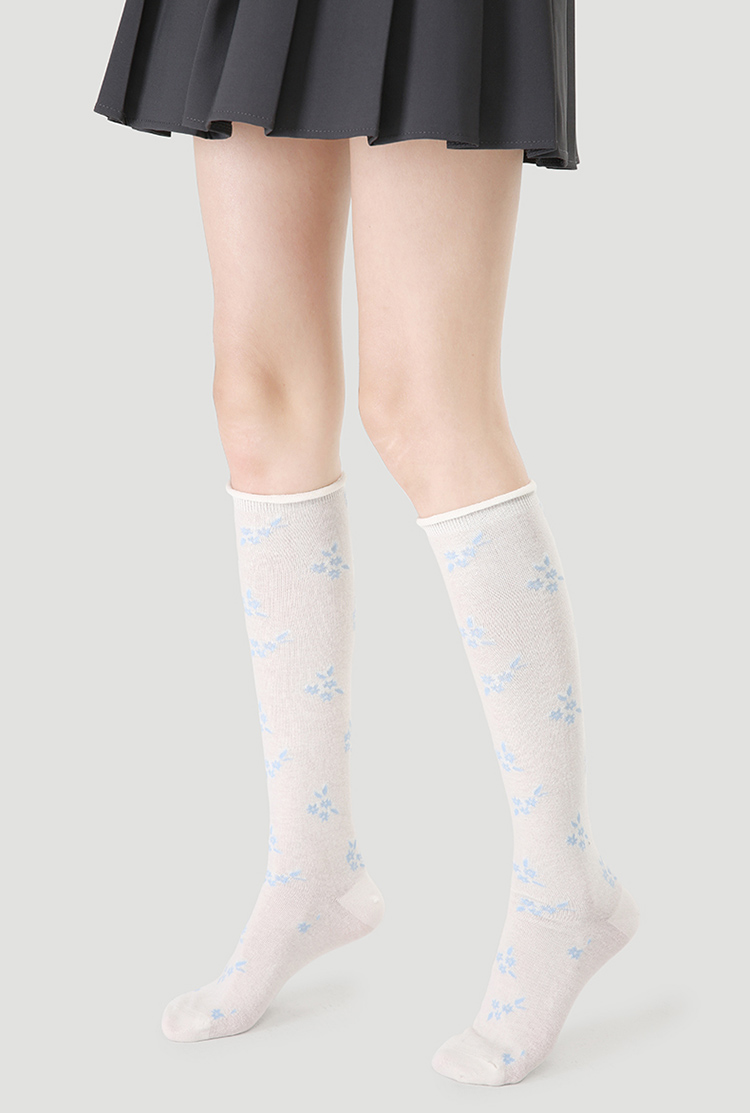 LL Socks Women White Knee High Socks Clustered Blossoms White Floral Pattern Socks 1 Pairs