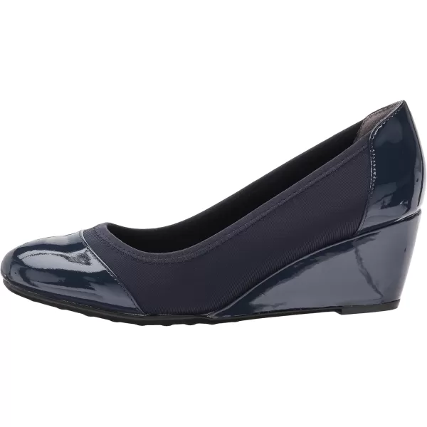 LifeStride Women's Juliana Stretch Wedge Pump