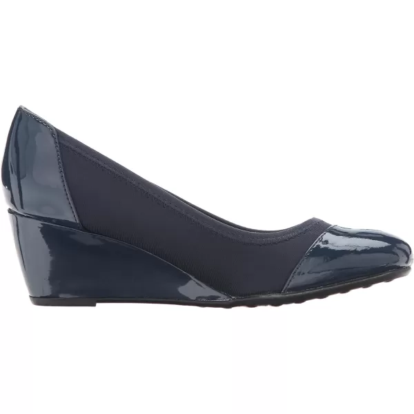 LifeStride Women's Juliana Stretch Wedge Pump