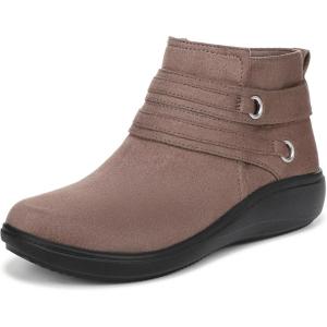 imageLifeStride Womens Brave Ankle BootMocha Brown