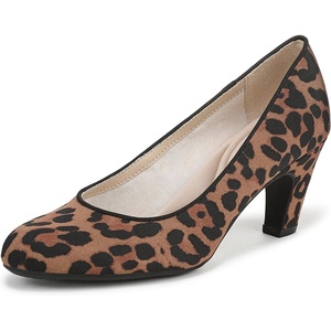 image:imageLifeStride Womens Parigi Plus PumpBrown Leopard