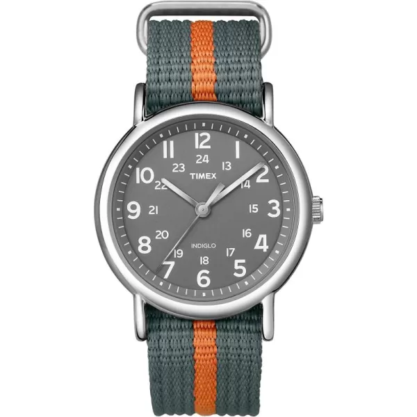 Timex Unisex T2N647 Weekender 38mm Black Nylon SlipGrayGraySilverTone