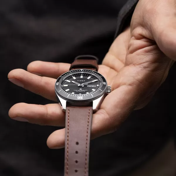 Timex Mens Waterbury Diver Automatic 40mm WatchBrownBlackStainless Steel