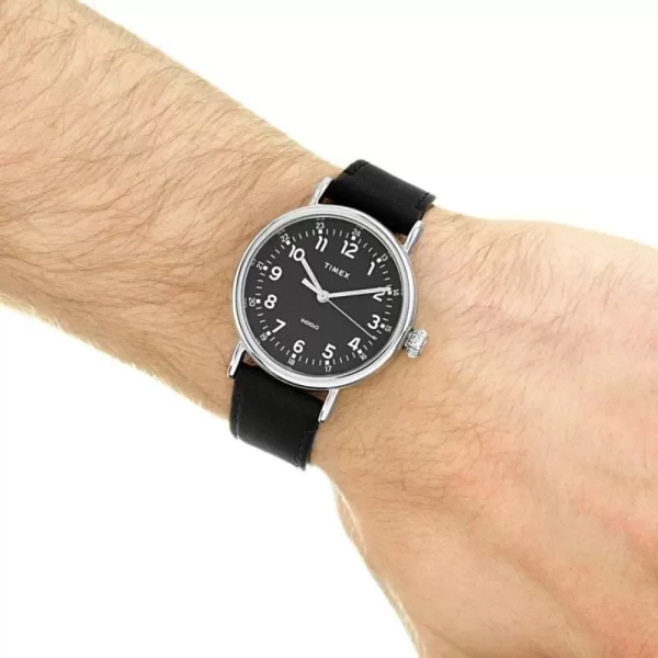 Timex Mens Standard 40mm WatchBlackSilver