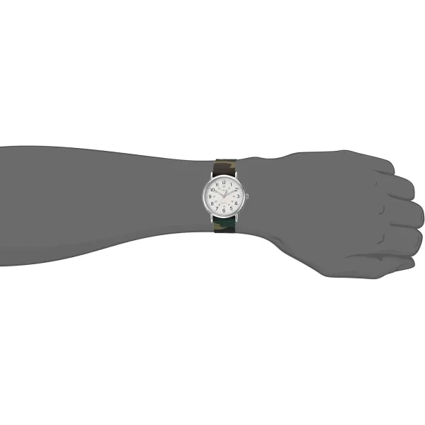 Timex Mens TW2T30800 Weekender 40mm Green Camo Nylon SlipThru Strap Watch