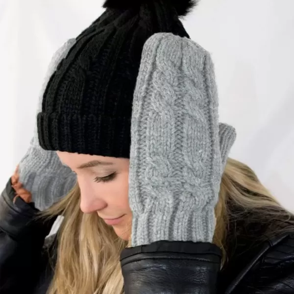 imageisotoner Womens Chunky Cable Knit Sherpasoft MittensBlack  Ivory 2 Pack