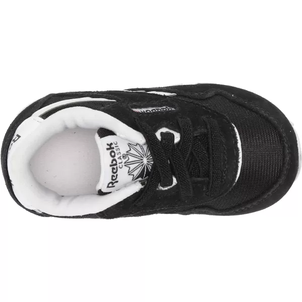 imageReebok UnisexChild Boys Classic Nylon SneakerBlackWhite