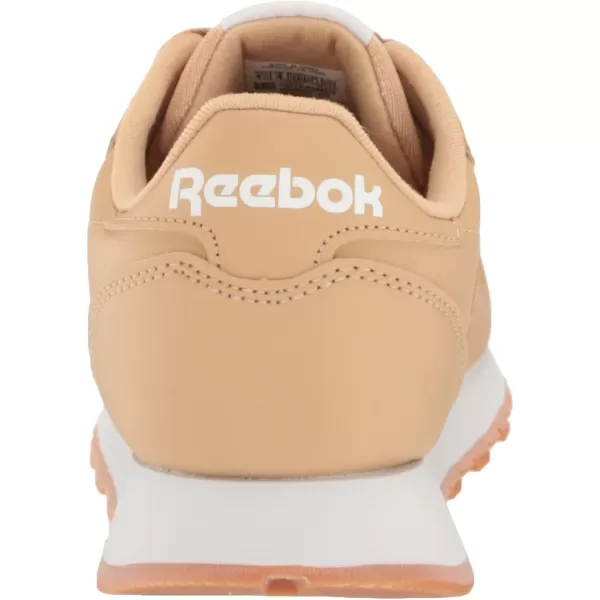 imageReebok UnisexChild Classic Leather SneakerSaharaSaharaFtwr White