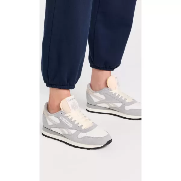 imageReebok Unisex Adult Classic LeatherChalkGrey 3Moonstone