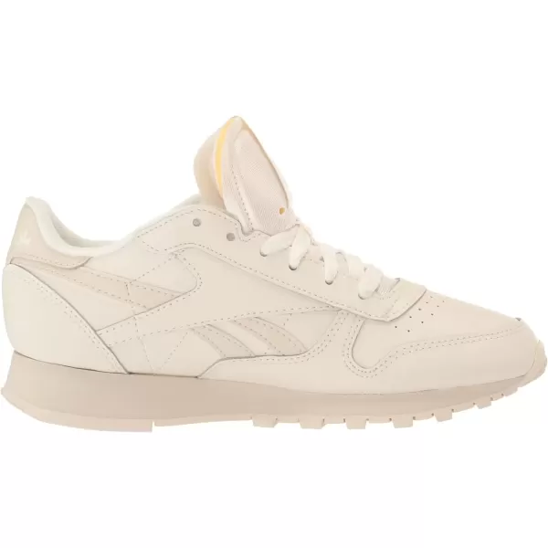 imageReebok Womens Classic Leather SneakerChalkPaperwhiteAlabaster