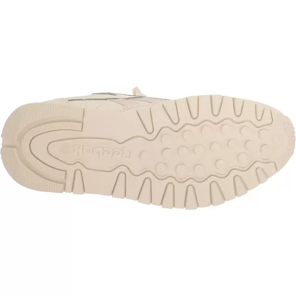 imageReebok Womens Classic Leather SneakerChalkPaperwhiteAlabaster