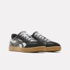 imageReebok UnisexAdult Smash Edge Suede SneakerBlackWhiteGum