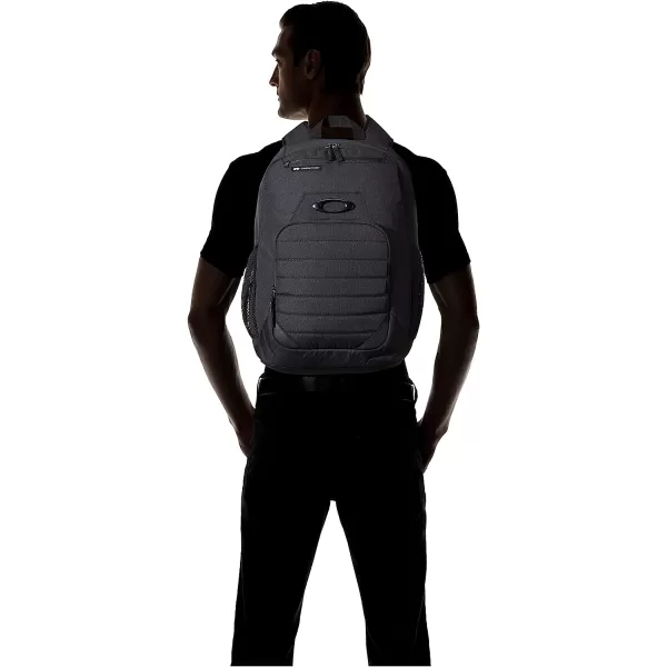 imageOakley Enduro 25LT 40One Size Blackout