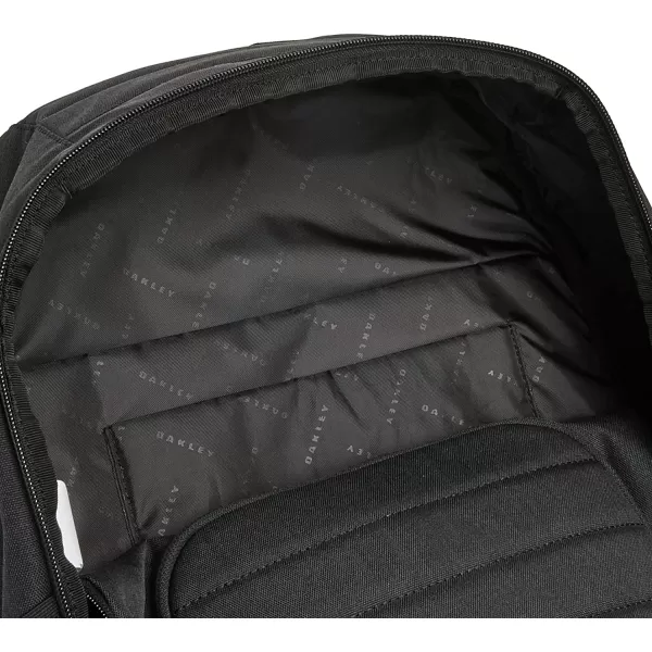 imageOakley Enduro 25LT 40One Size Blackout
