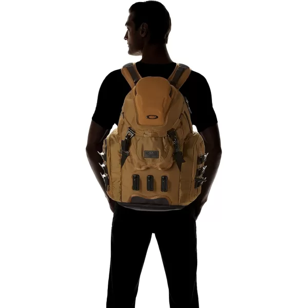 imageOakley Kitchen Sink Backpack Stealth Black One SizeTotal Coyote One Size