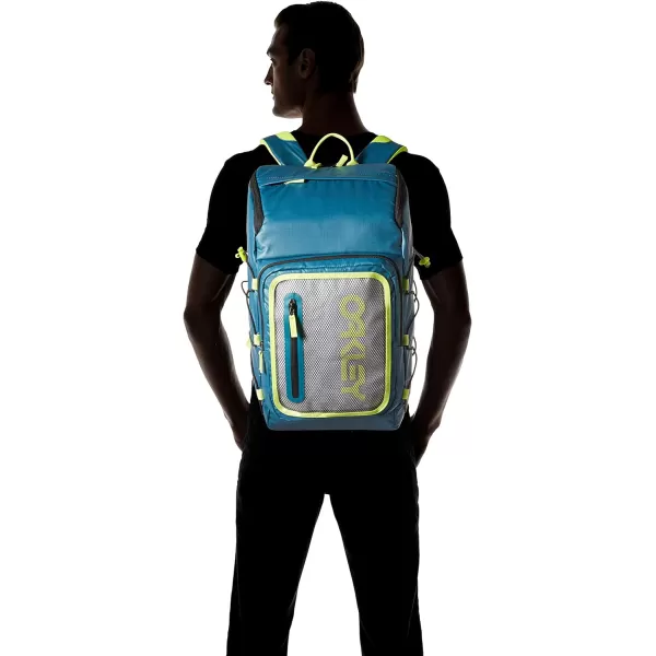 imageOakley Mens 90S Square Backpack Petrol One SizeOakley Mens 90S Square Backpack Petrol One Size