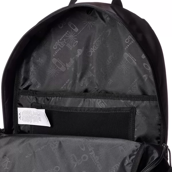 imageOakley Mens 90s Backpack Blackout One SizeOakley Mens 90s Backpack Blackout One Size