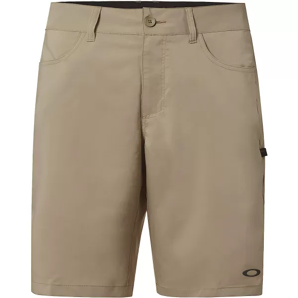 imageOakley Mens Base Line Hybrid 21Inch ShortsRye