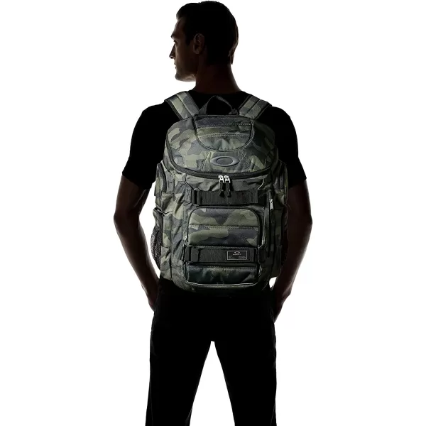 imageOakley Mens Enduro 20 30L Backpack Blackout30L Core Camo