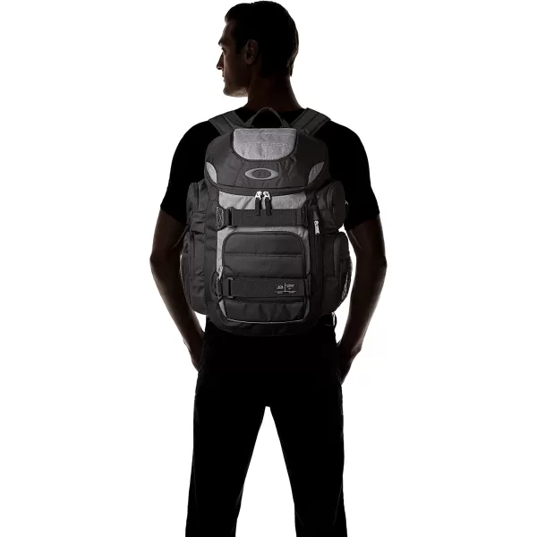 imageOakley Mens Enduro 20 30L Backpack BlackoutU Blackout
