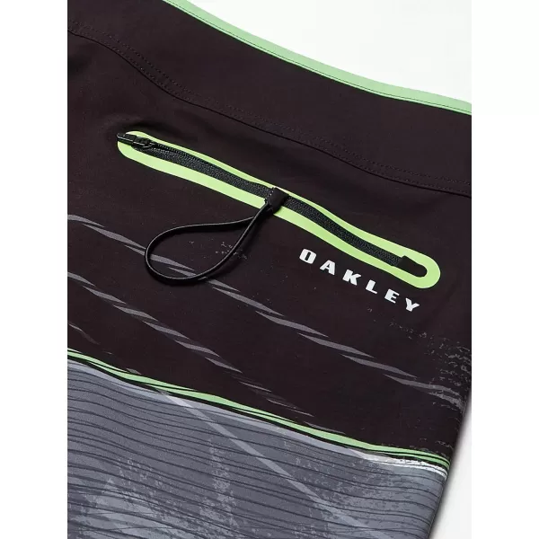imageOakley Mens Geometric Print Board ShortOakley Mens Geometric Print Board Short