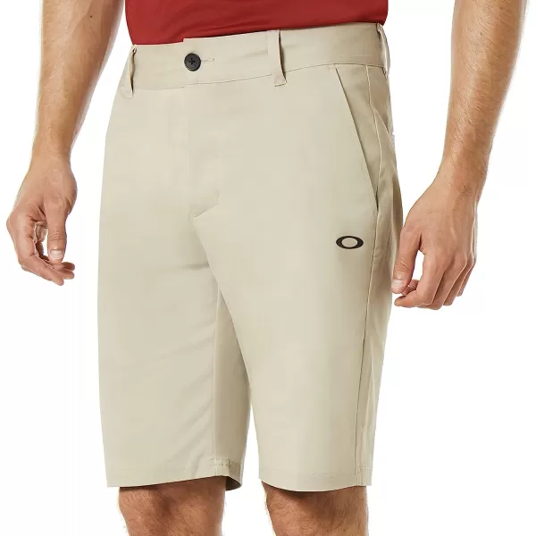 imageOakley Mens Icon Chino Golf ShortRye