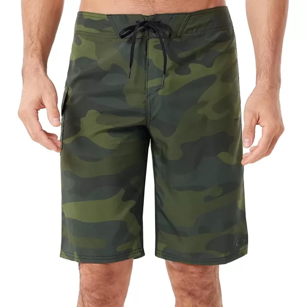 imageOakley Mens Kana 21Inch Board ShortsHigh Risk Red