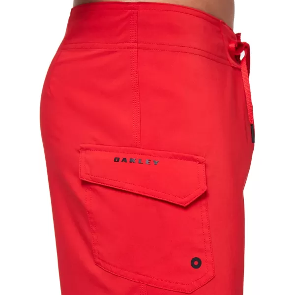 imageOakley Mens Kana 21Inch Board ShortsPoppy Red