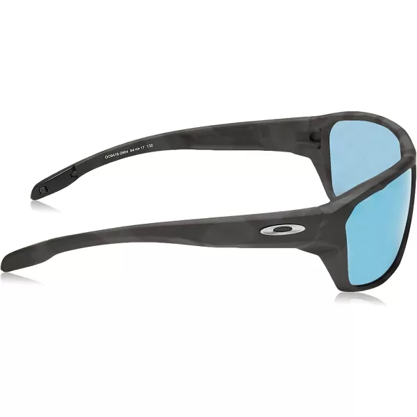 imageOakley Mens OO9416 Split Shot Rectangular SunglassesMatte Black CamoPrizm Deep H2o Polarized