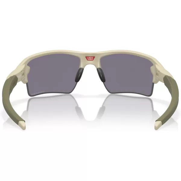 imageOakley Mens Oo9188 Flak 20 XL Rectangular SunglassesMatte SandPrizm Grey