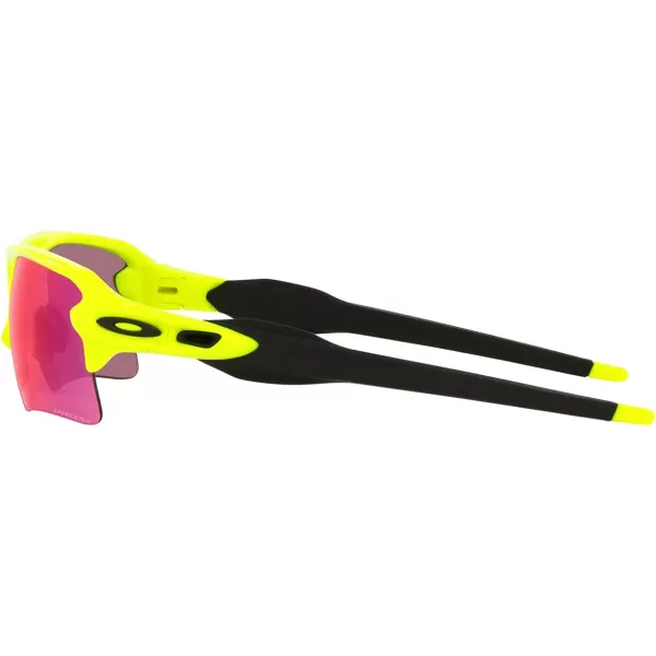 imageOakley Mens Oo9188 Flak 20 XL Rectangular SunglassesNeon YellowPrizm Road