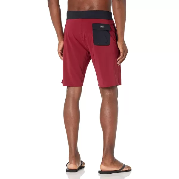 imageOakley Mens Standard Double Up 20 Rc BoardshortsIron Red
